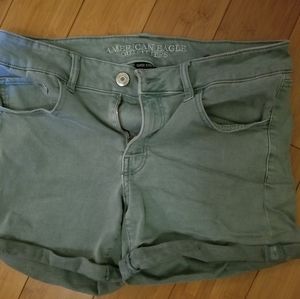 American Eagle shorts super stretch